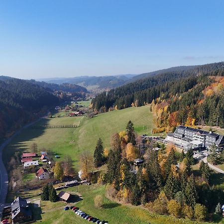 Spa hotel Lanterna Velké Karlovice Buitenkant foto