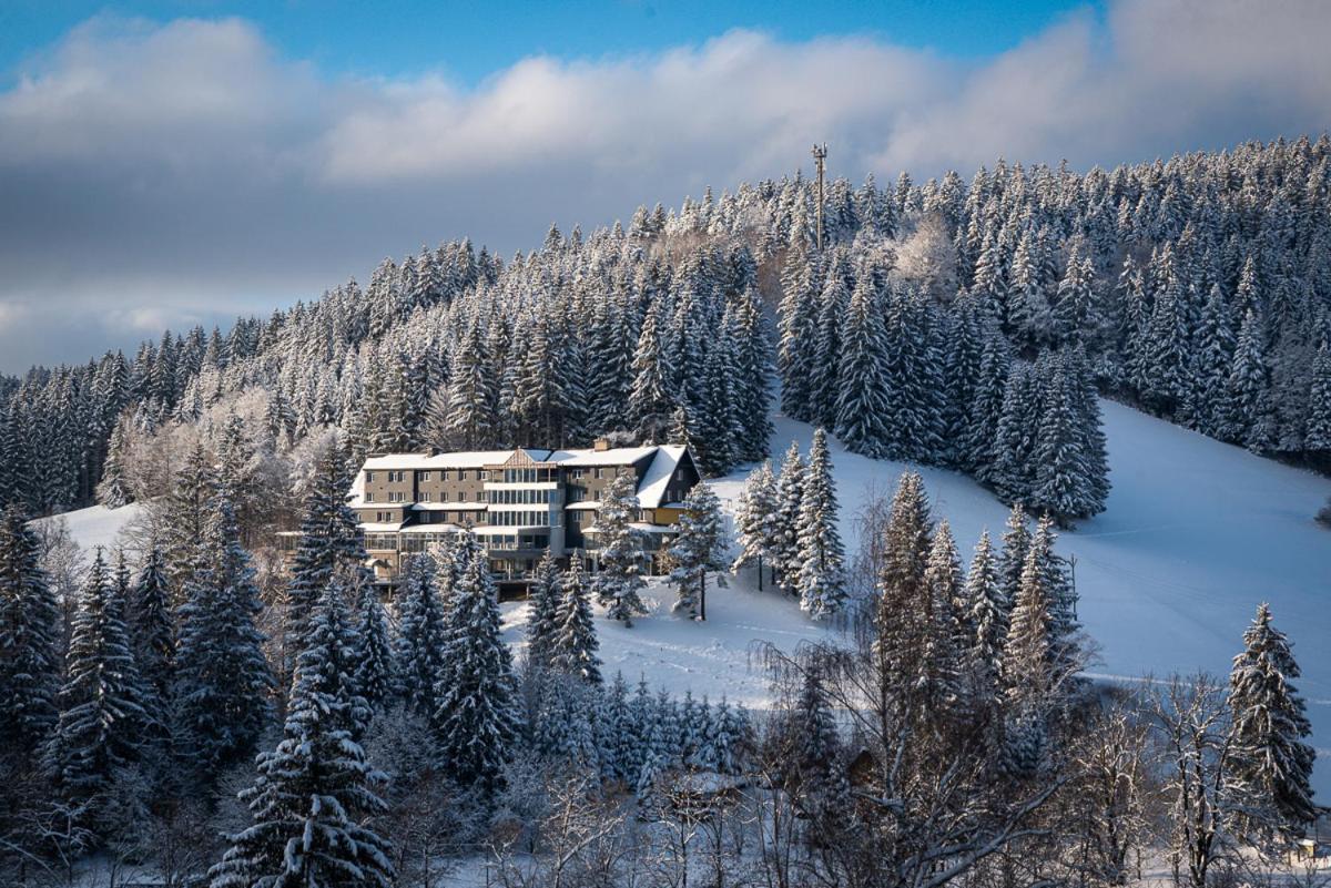Spa hotel Lanterna Velké Karlovice Buitenkant foto