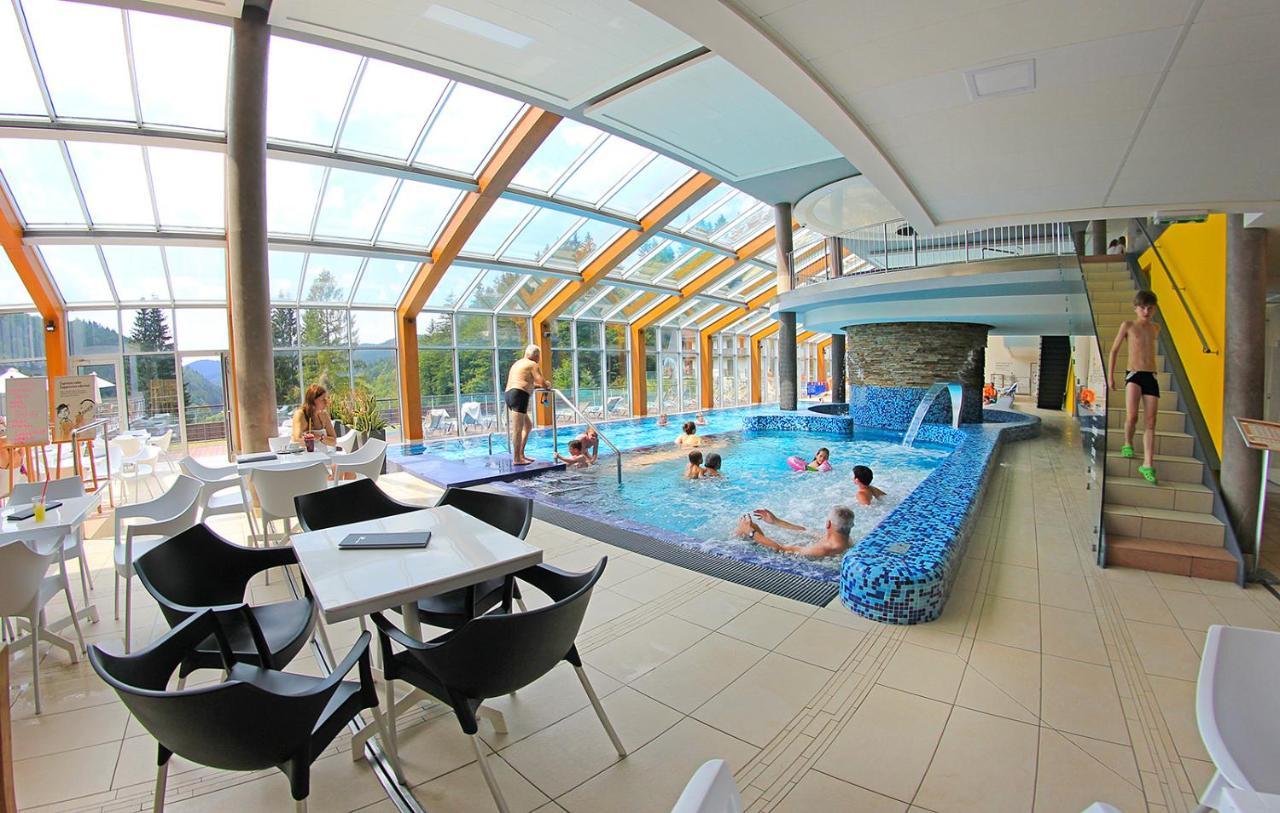 Spa hotel Lanterna Velké Karlovice Buitenkant foto