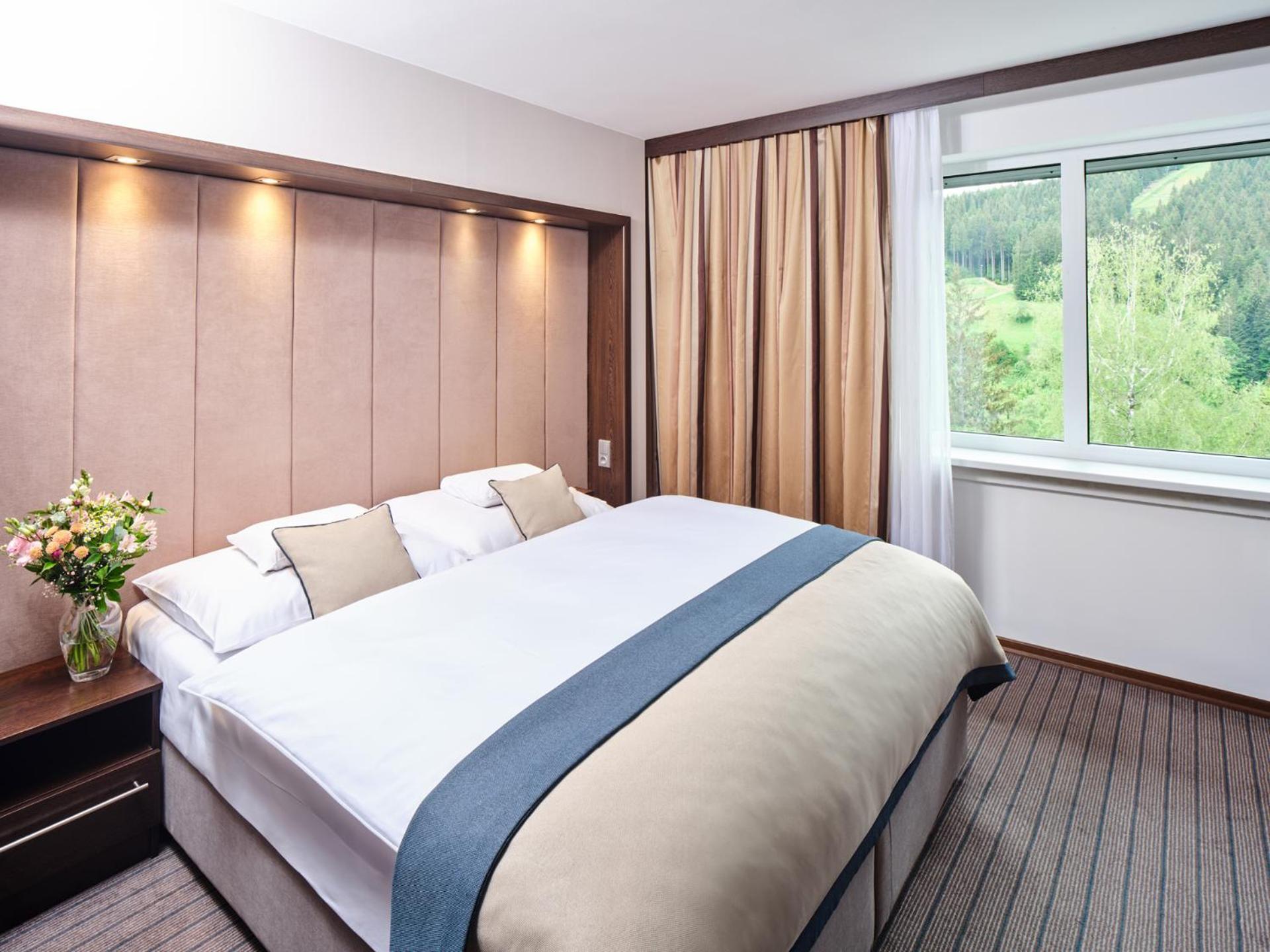 Spa hotel Lanterna Velké Karlovice Buitenkant foto