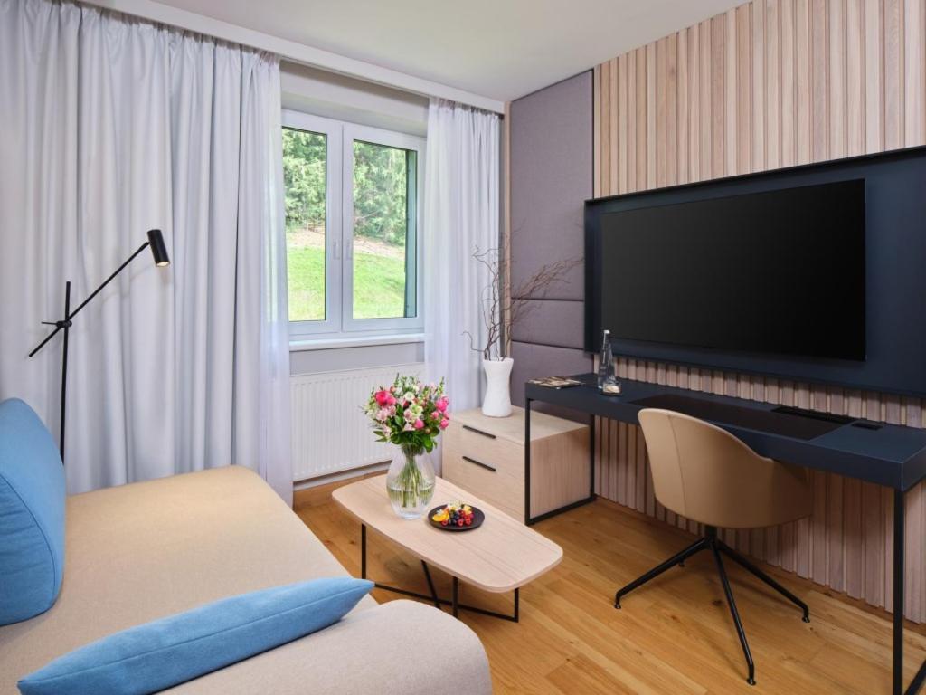 Spa hotel Lanterna Velké Karlovice Buitenkant foto